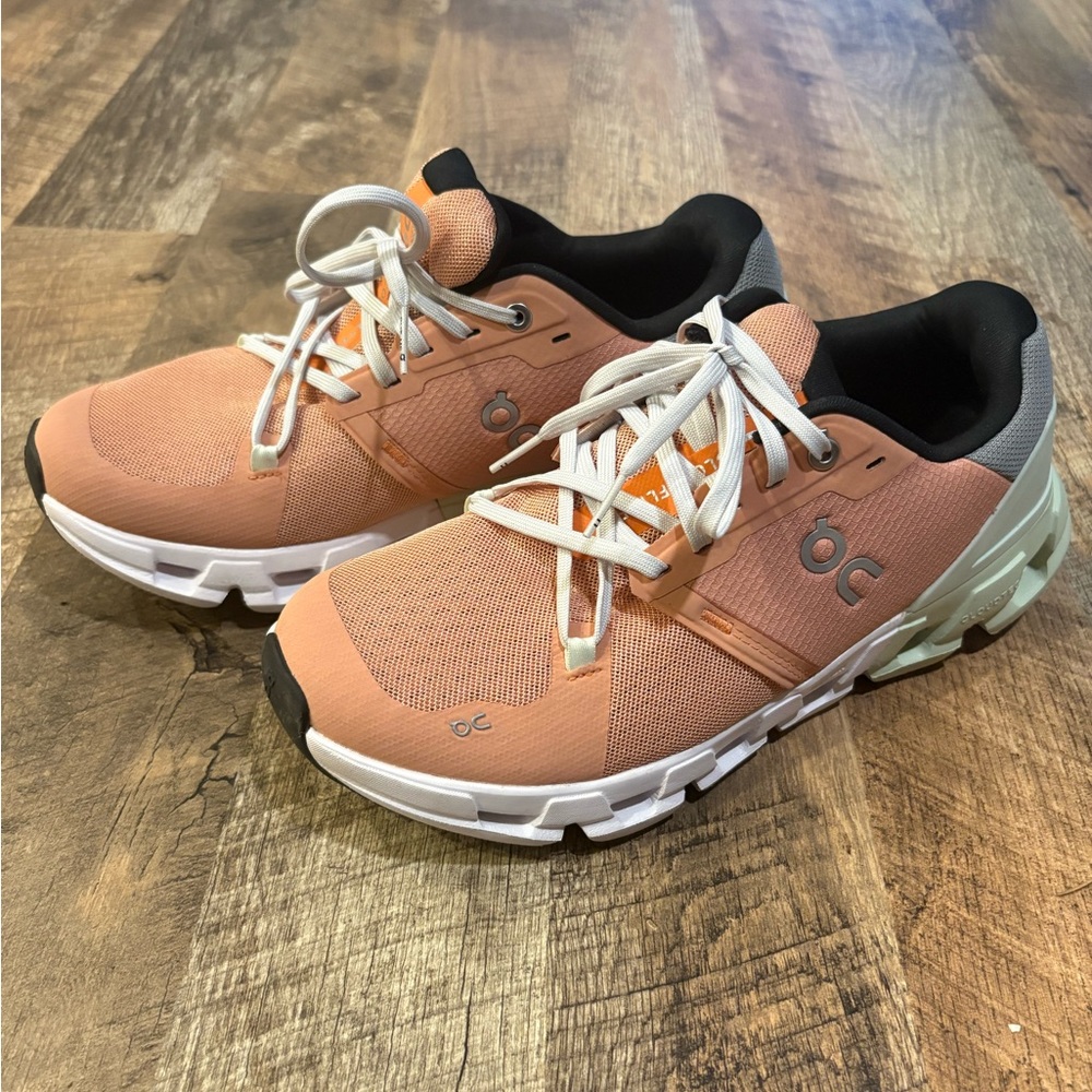 On Running women’s Athletic Shoes